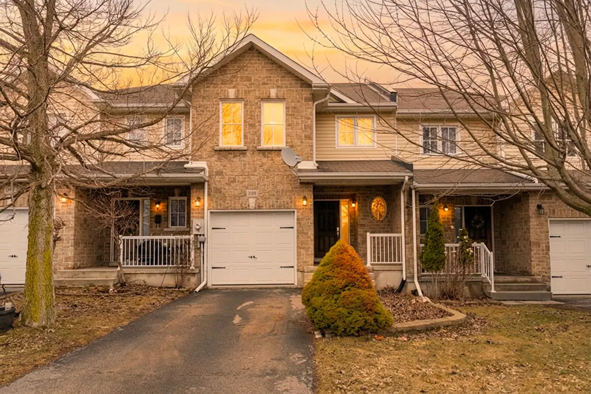 2189 Swanfield ST, Kingston, ON K7M 0A9