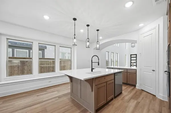 817 Stone Grove Road, Lavon, TX 75166