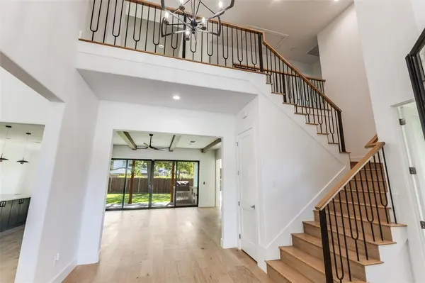 3842 Eaton Drive, Dallas, TX 75220