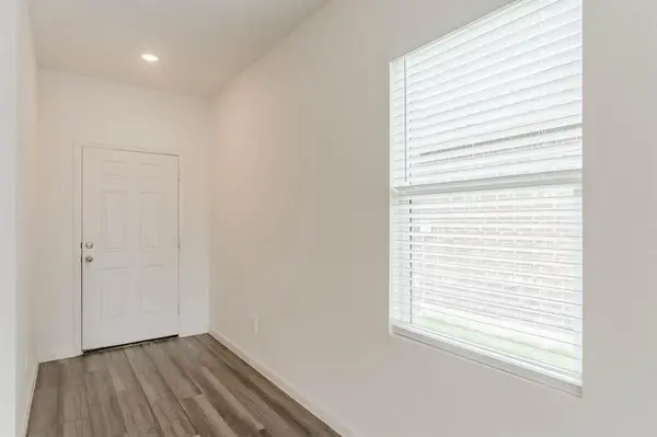 1737 Escondido Drive, Fort Worth, TX 76052