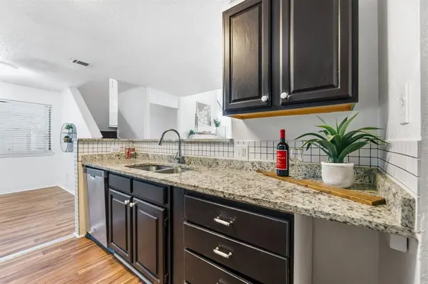 2301 Balsam Drive #M209, Arlington, TX 76006