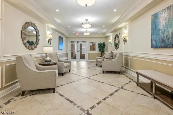 5107 Veterans Dr, Rockaway Twp., NJ 07885