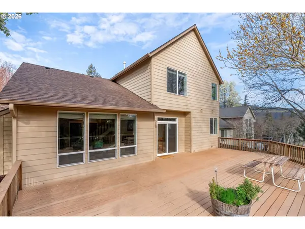 505 DOGWOOD RD, Hood River, OR 97031