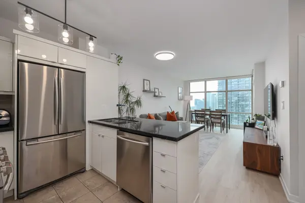 10 Navy Wharf CT #2802, Toronto C01, ON M5V 3V2