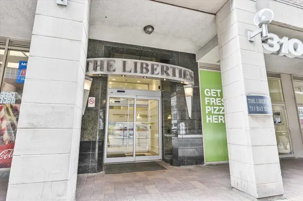 711 Bay ST #1414, Toronto C01, ON M5G 2J8