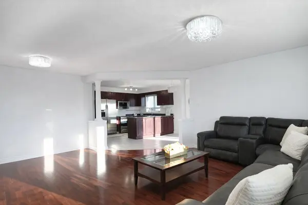 169 Dooley CRES, Ajax, ON L1T 4J7