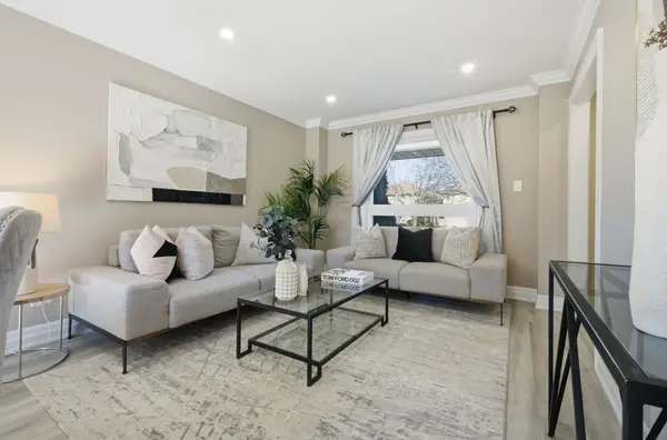 1514 Rawlings DR, Pickering, ON L1V 5A5