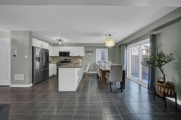 90 Sidney Rundle AVE, Clarington, ON L1C 0N9