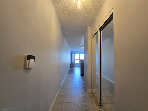 36 Lee Centre DR #3316, Toronto E09, ON M1H 3K2