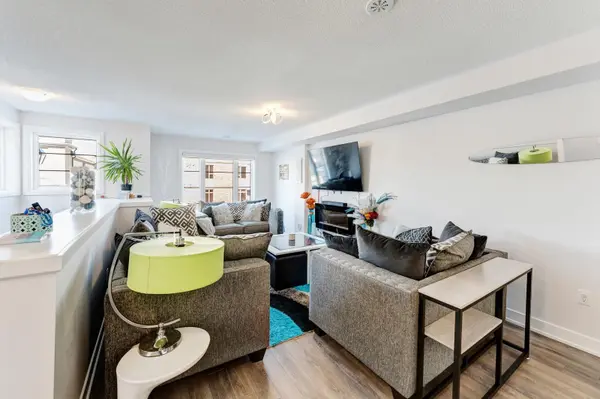 71 Donald Fleming WAY #108, Whitby, ON L1R 0N8