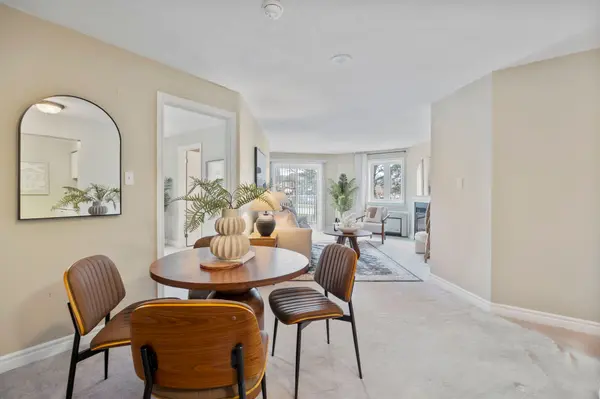 189 Lake Driveway N/A W #217, Ajax, ON L1S 7J1