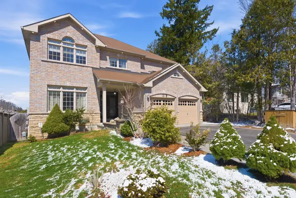 2 A View ST, Ajax, ON L1Z 1E4