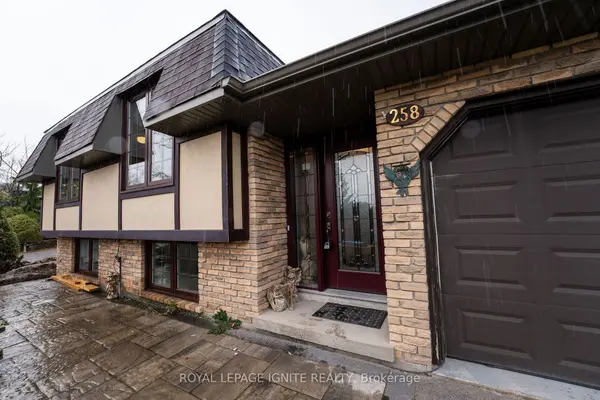 258 Union AVE, Scugog, ON L9L 1C2