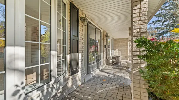 34 Forest Park CRES, Markham, ON L3T 2M7