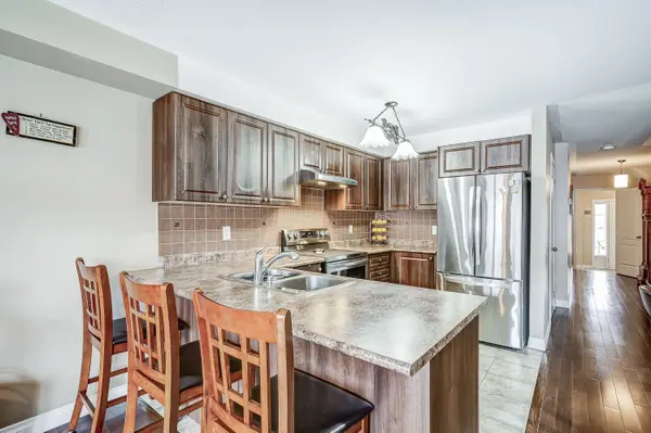 18 Muscadel RD, Vaughan, ON L4H 3L8