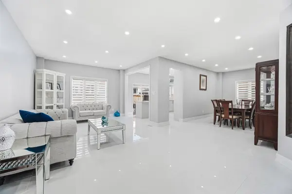 15 Jonas Millway N/A, Whitchurch-stouffville, ON L4A 0M4