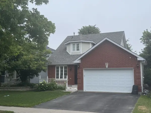 212 CHURCHLAND DR, Barrie, ON L4N 8N6