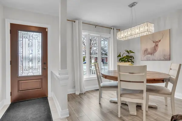 212 CHURCHLAND DR, Barrie, ON L4N 8N6