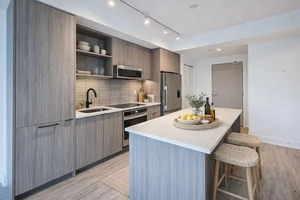 185 Dunlop ST E #522, Barrie, ON L4M 1B2