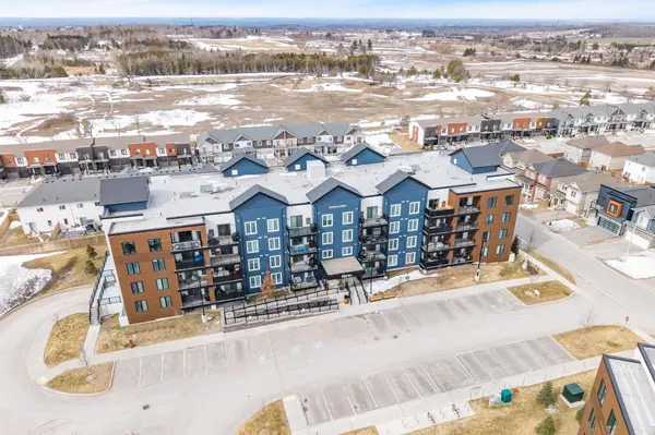 20 Koda ST #211, Barrie, ON L9J 0J7