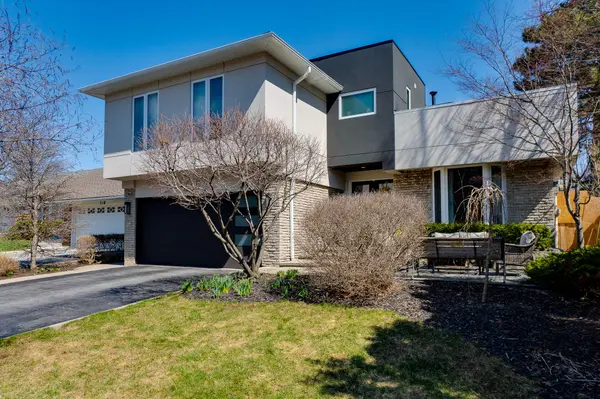 365 Lynn PL, Oakville, ON L6H 2C5