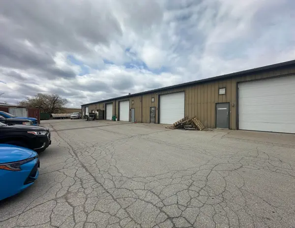 4450 Corporate DR #5, Burlington, ON L7L 5R3