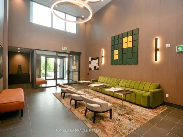 95 Dundas ST W #219, Oakville, ON L6M 5N4