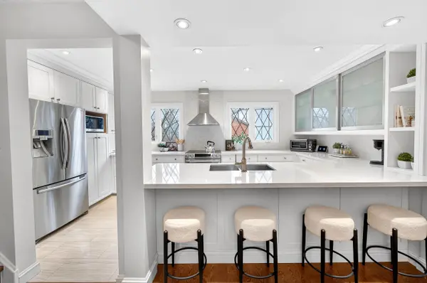 3360 Council Ring RD #10, Mississauga, ON L5L 2E4