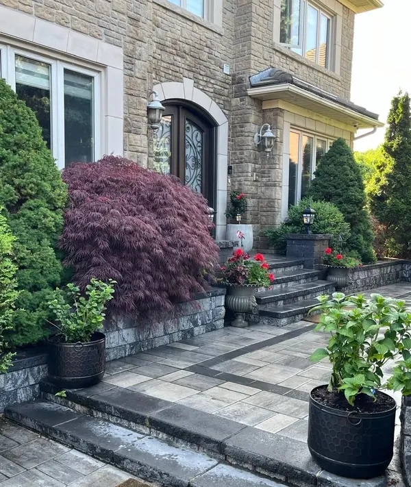 5128 Elderview CT, Mississauga, ON L5M 5A9