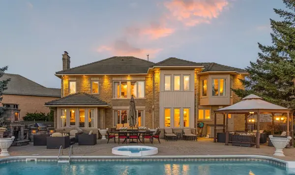 5128 Elderview CT, Mississauga, ON L5M 5A9