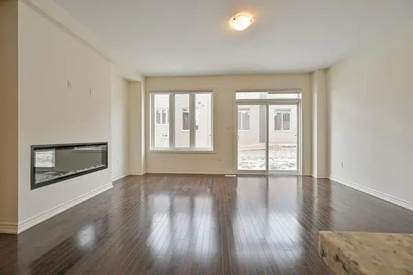 92 Adventura RD #Upper, Brampton, ON L7A 5A7