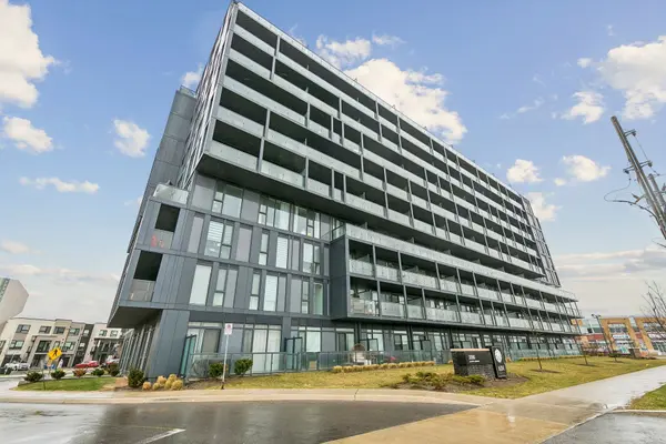 3200 Dakota Common N/A #B818, Burlington, ON L7M 2A7