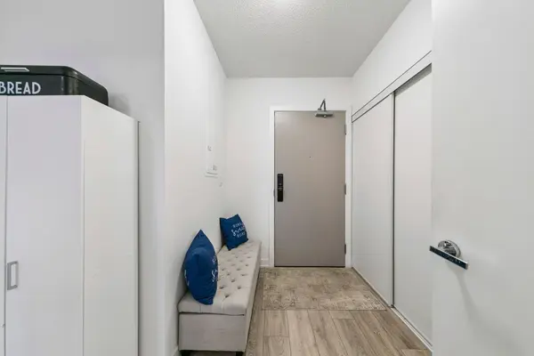 3200 Dakota Common N/A #B818, Burlington, ON L7M 2A7