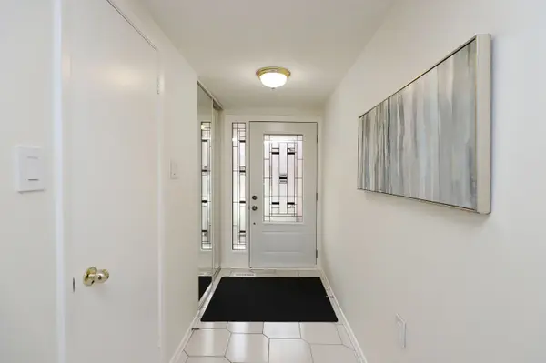 4165 Fieldgate DR #48, Mississauga, ON L4W 2M9