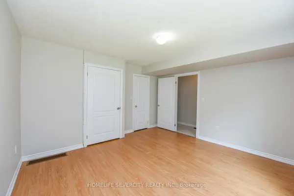 7 Miami GRV, Brampton, ON L6Z 0H7