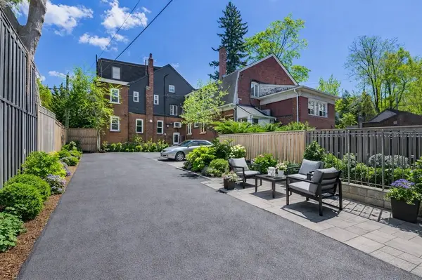 189 Parkside DR, Toronto W01, ON M6R 2Z1