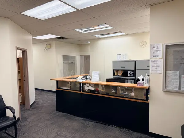 901 Jane ST #202A, Toronto W03, ON M6N 4C6