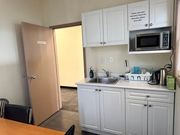 901 Jane ST #202A, Toronto W03, ON M6N 4C6