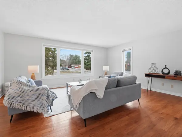 1 Glendale RD, Bracebridge, ON P1L 1B3