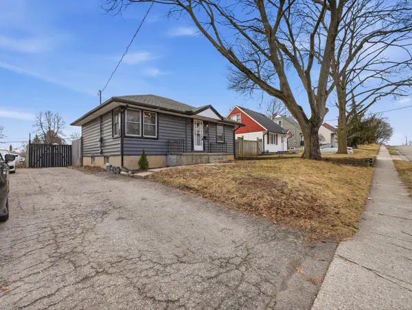 97 Stewart AVE, Cambridge, ON N1R 2V1