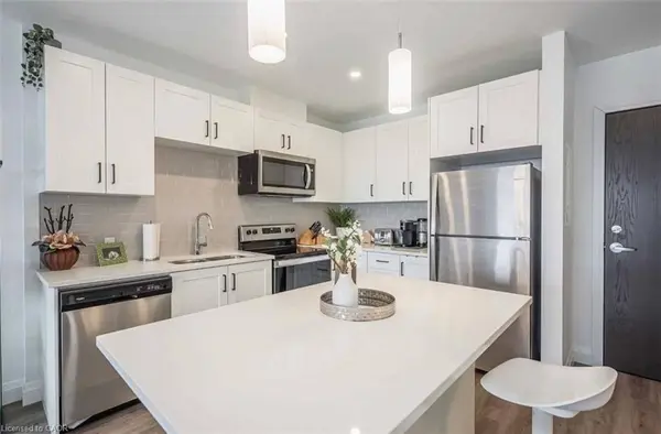 332 GOSLING GDNS #507, Guelph, ON N1H 3A1