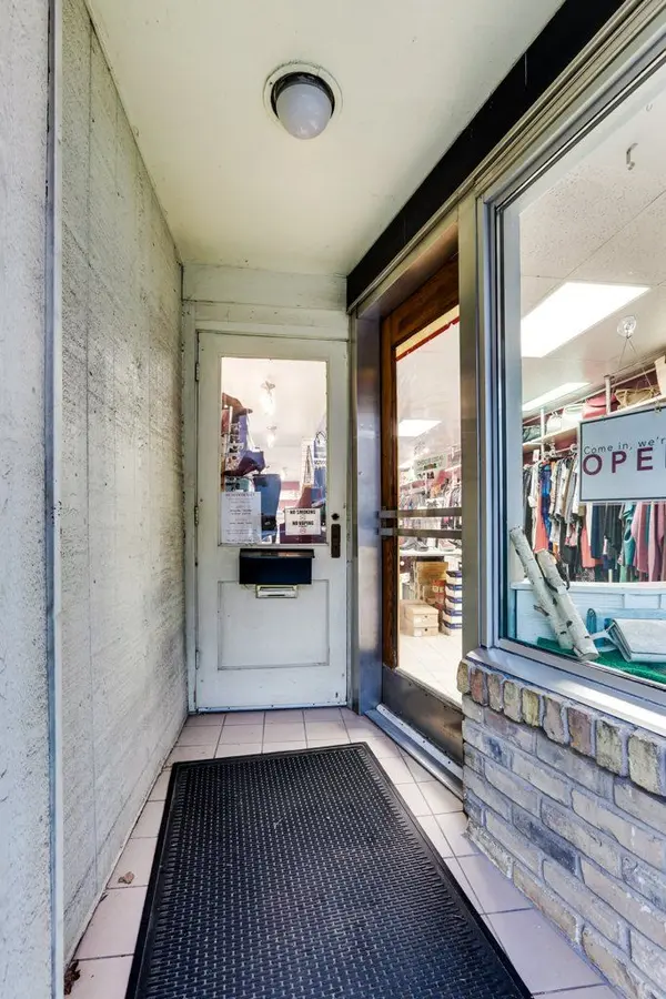 33 Talbot ST E, Aylmer, ON N5H 1H3