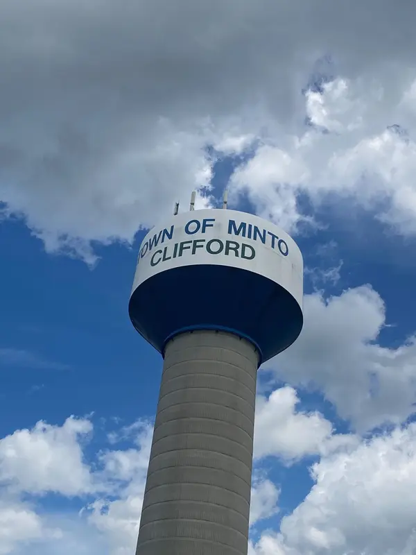 35 Nelson ST W, Minto, ON N0G 1M0