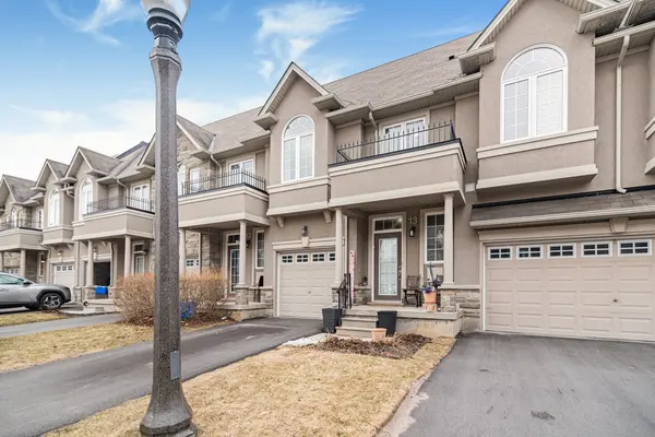 370 Stonehenge DR #13, Hamilton, ON L9K 0H9