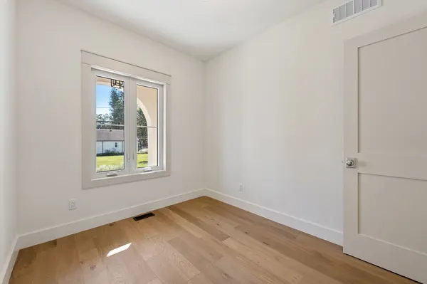 4058 GLENSPRING RD, Fort Erie, ON L0S 1B0