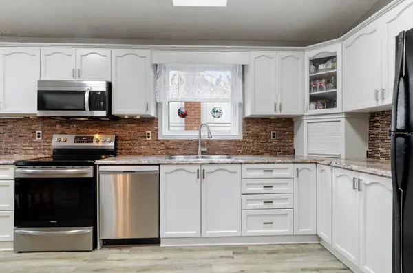 71 Barnes AVE, Brantford, ON N3R 4Y9