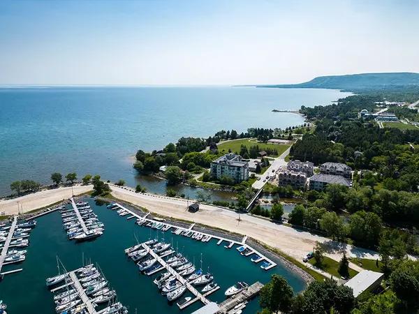 10 Bay ST E #407, Blue Mountains, ON N0H 2P0