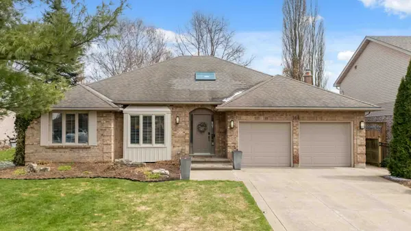 144 Jennifer CRES,  London North,  ON N5X 3K7