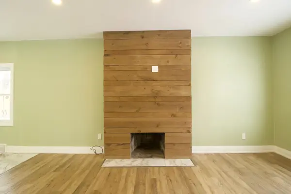 1243 Langmuir AVE #Main Floor, London East, ON N5W 2G2