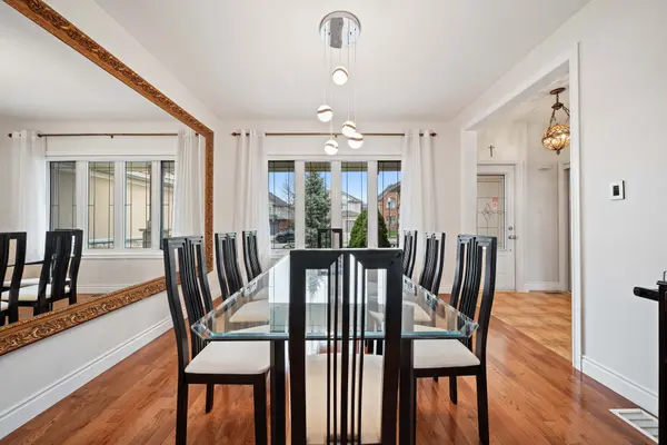 1025 Cherryhaven DR, London South, ON N6K 5A6